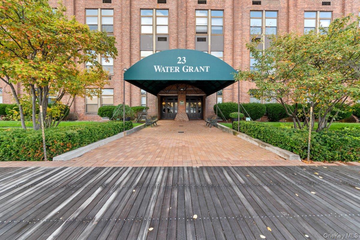 Amazing opportunity to own a spacious one-bedroom condo in a beautiful...