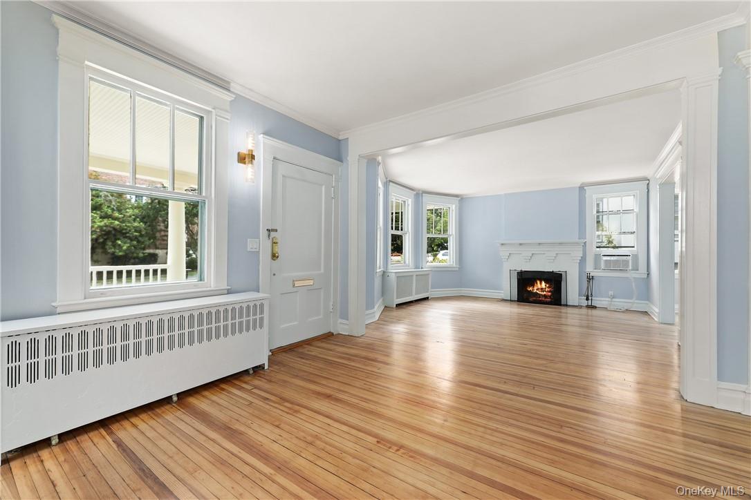 Photo 4 of this property
