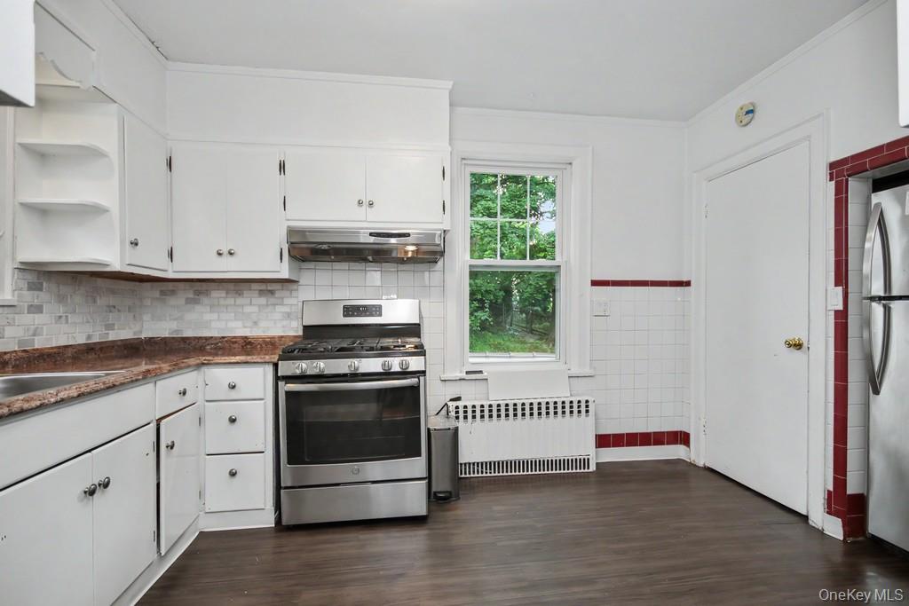 Photo 5 of this property