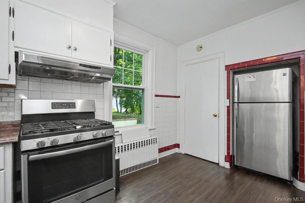 Photo 7 of this property