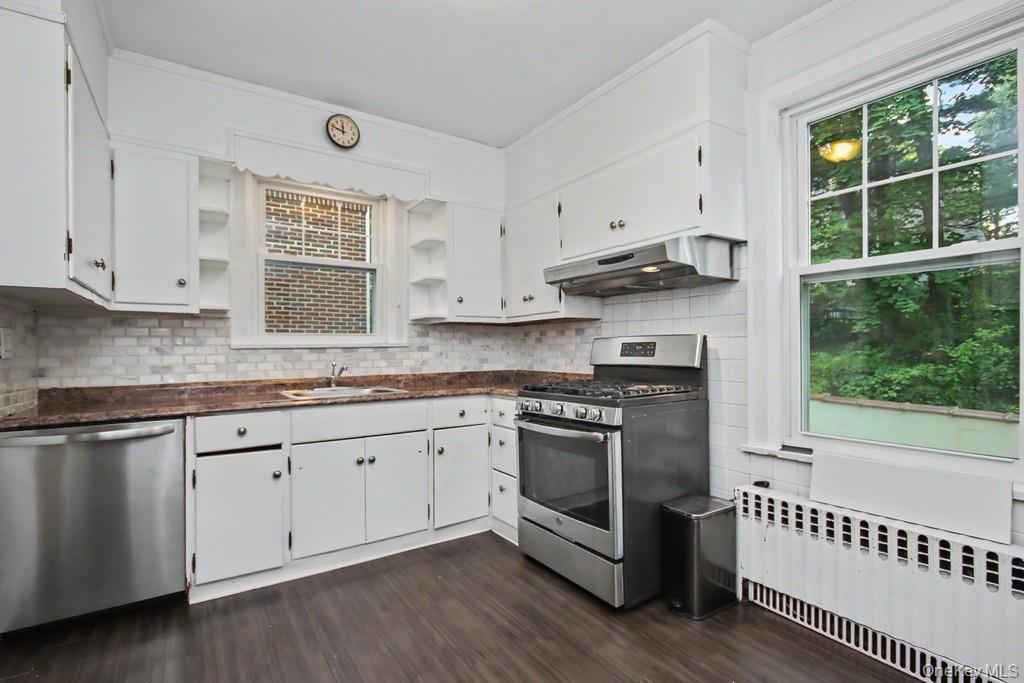Photo 6 of this property
