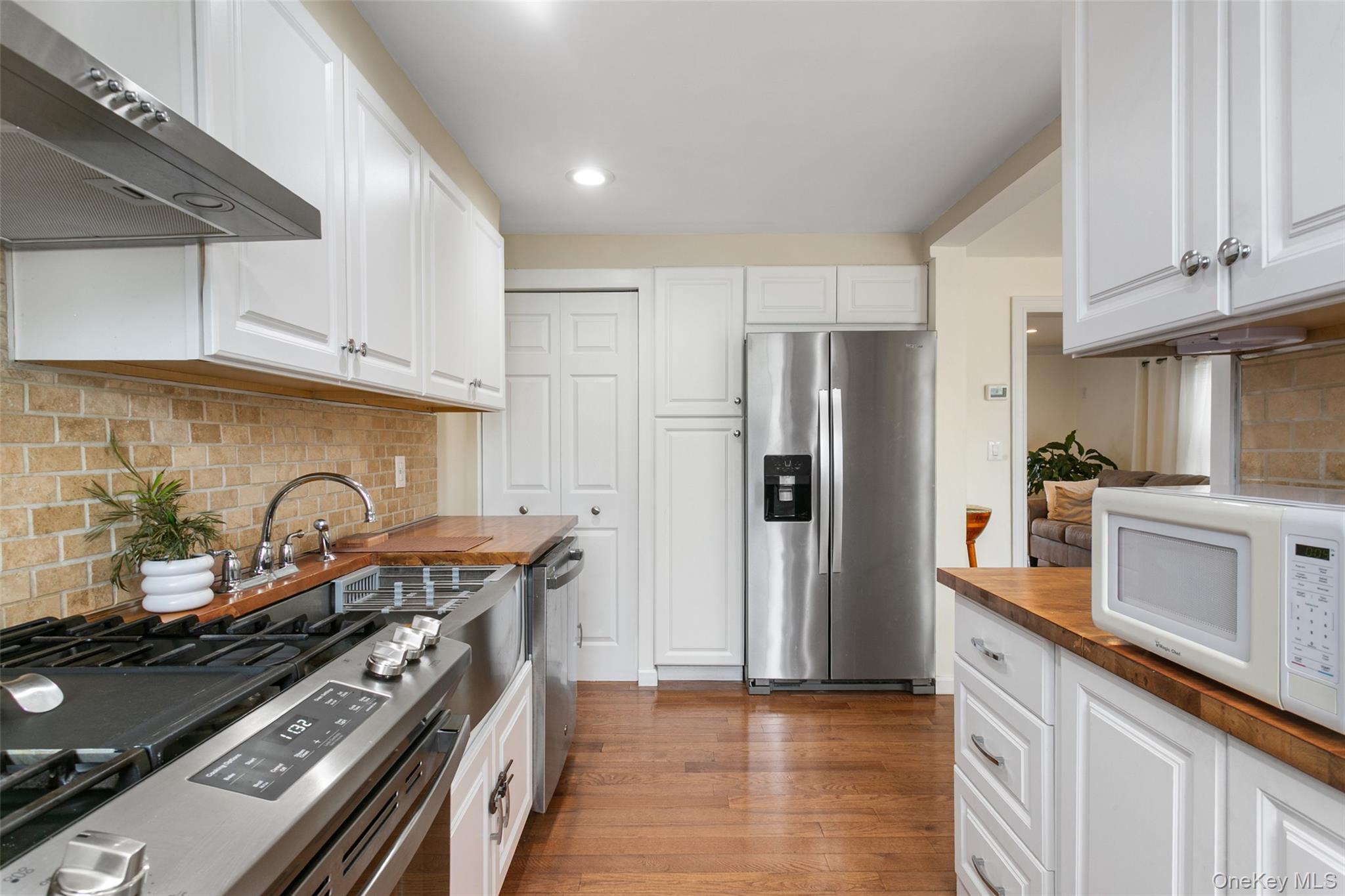Photo 6 of this property