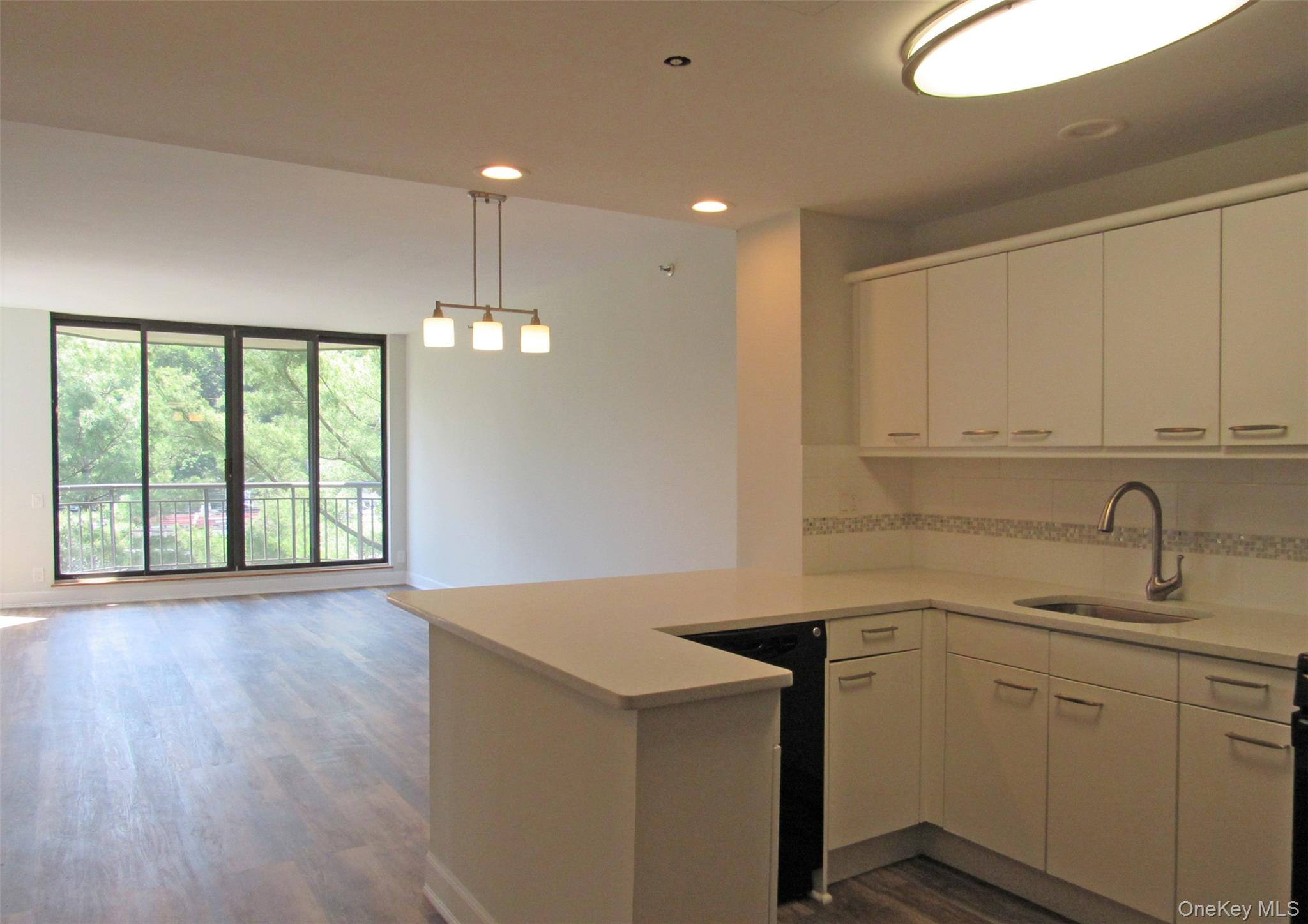 Photo 4 of this property