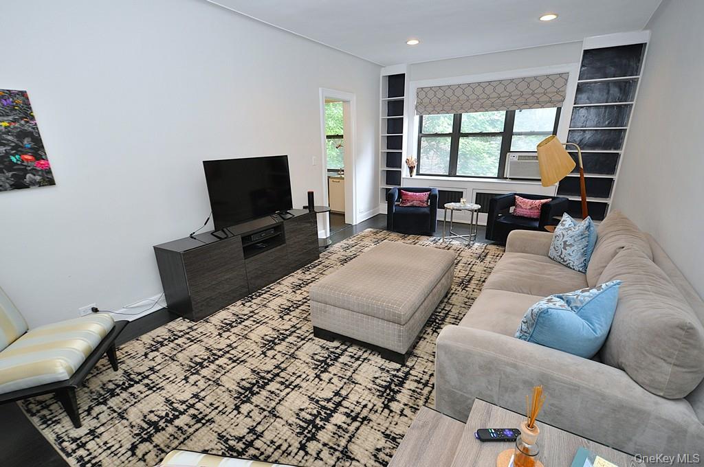 Photo 6 of this property