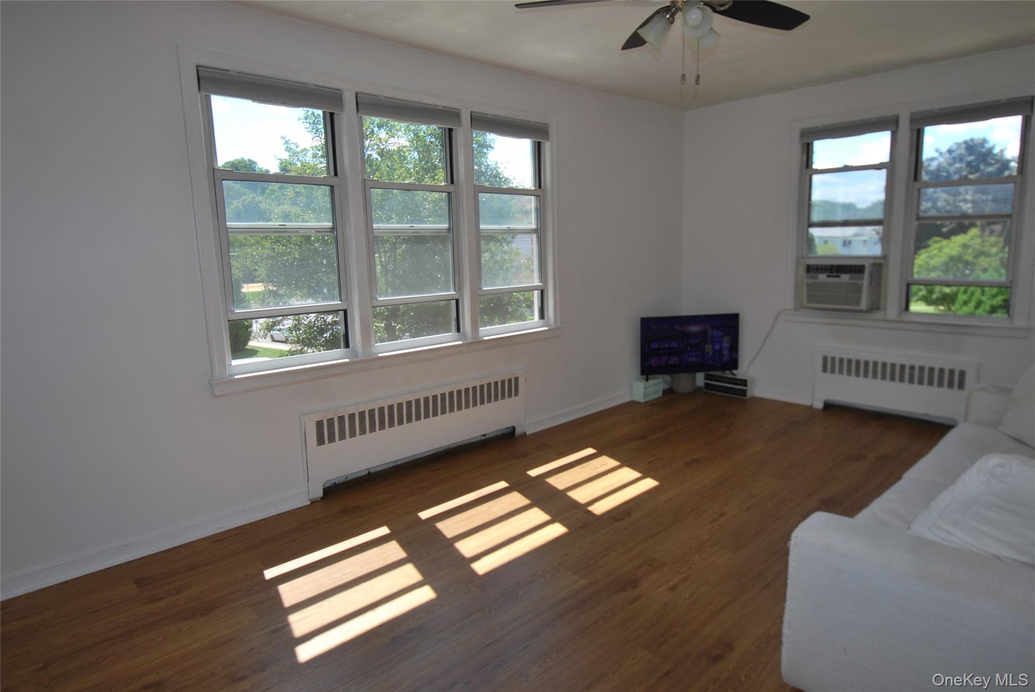 Photo 4 of this property