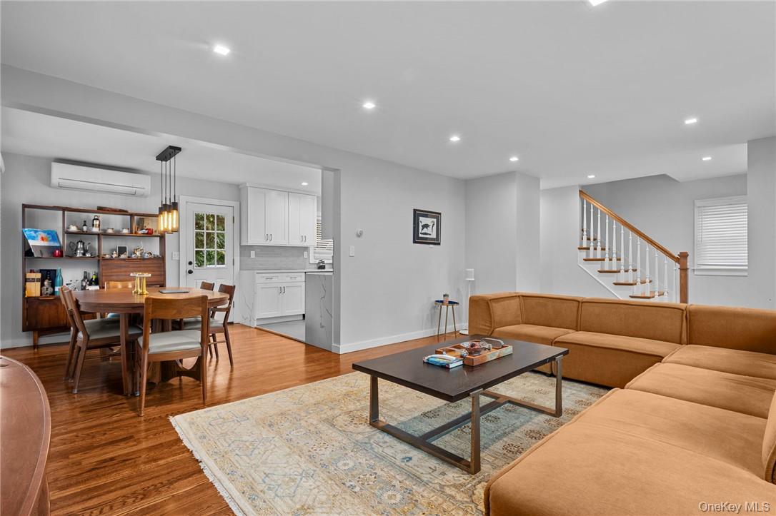 Photo 4 of this property