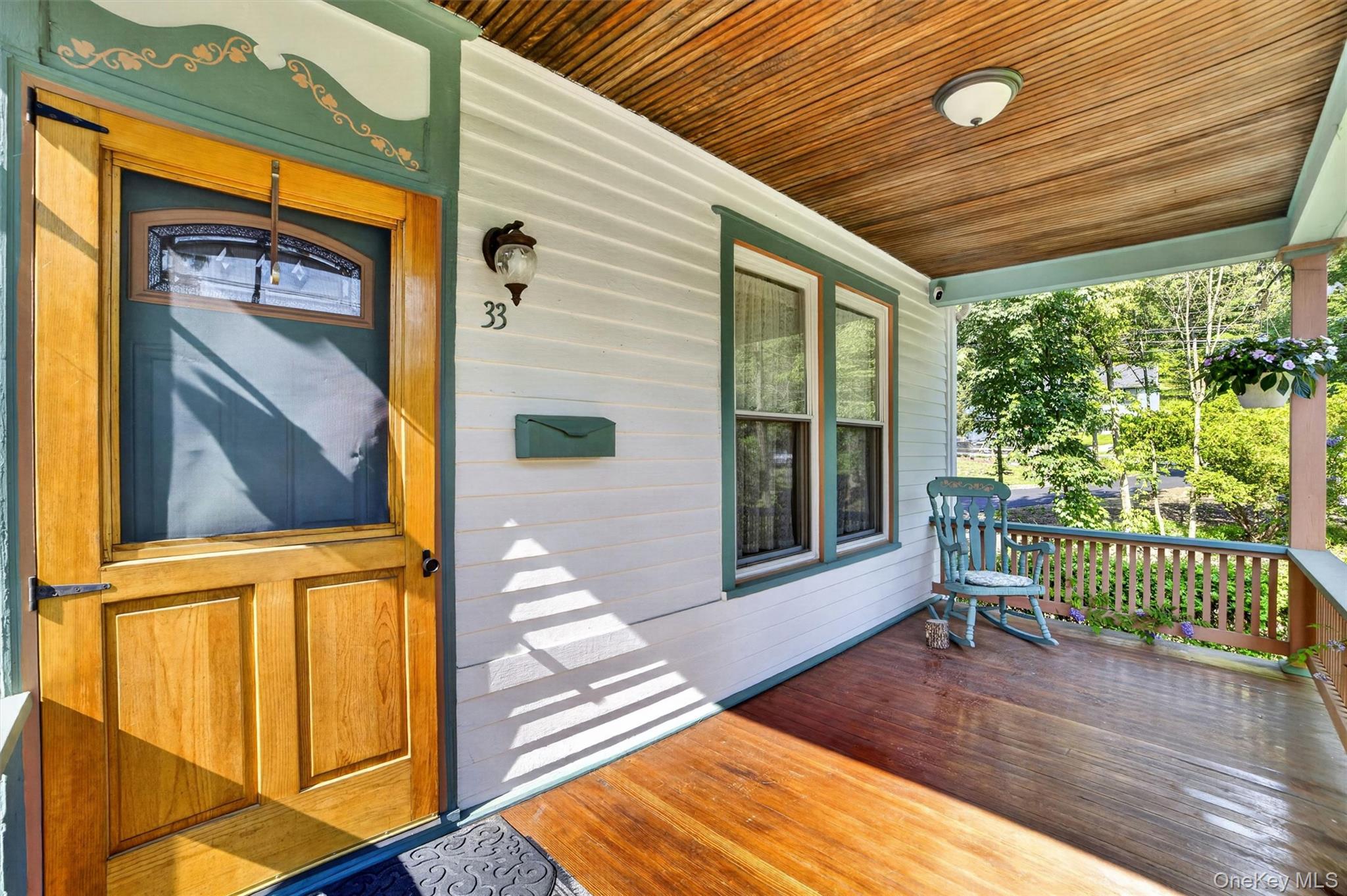 Photo 4 of this property