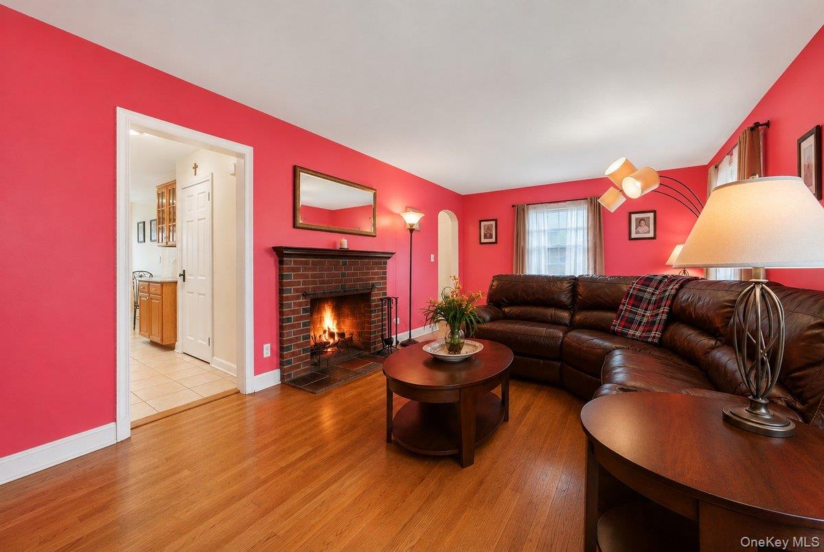 Photo 4 of this property