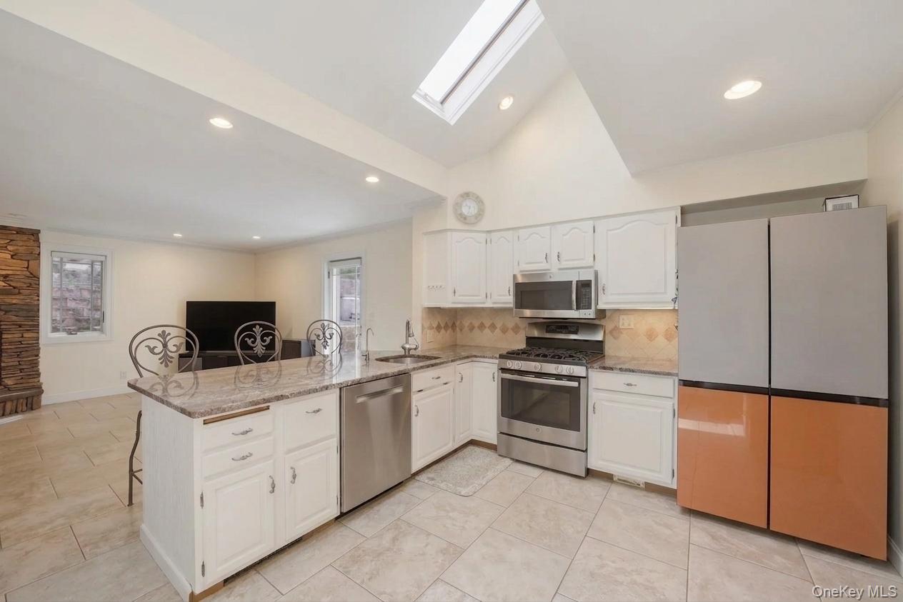 Photo 7 of this property
