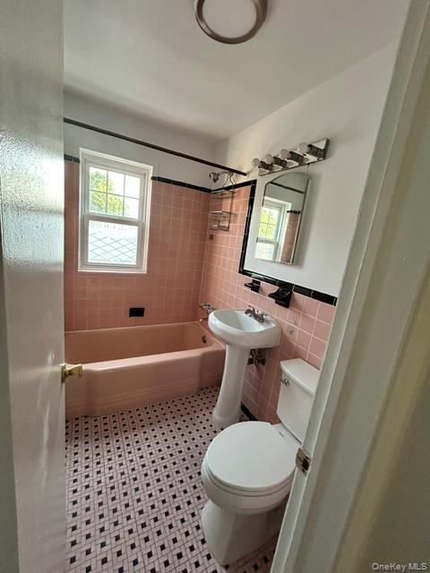 Photo 3 of this property