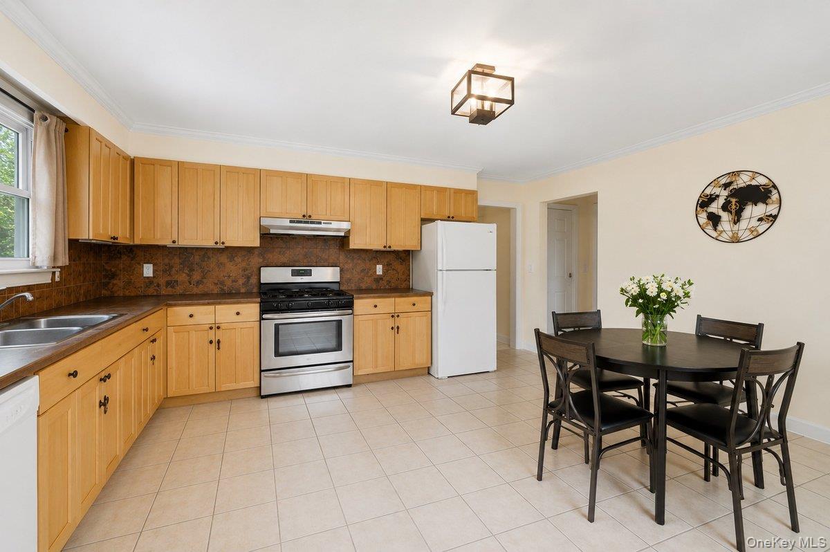 Photo 8 of this property