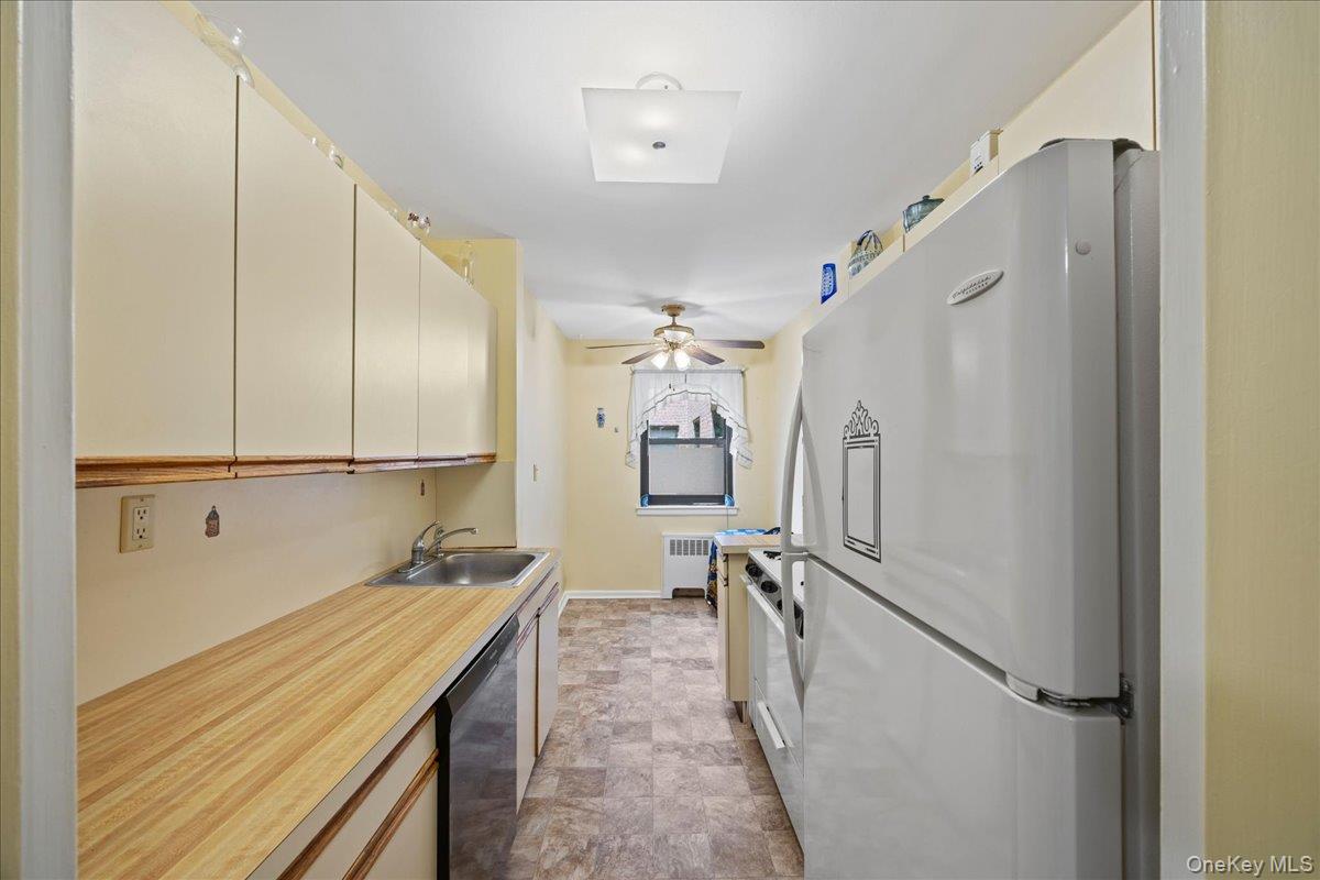 Photo 7 of this property