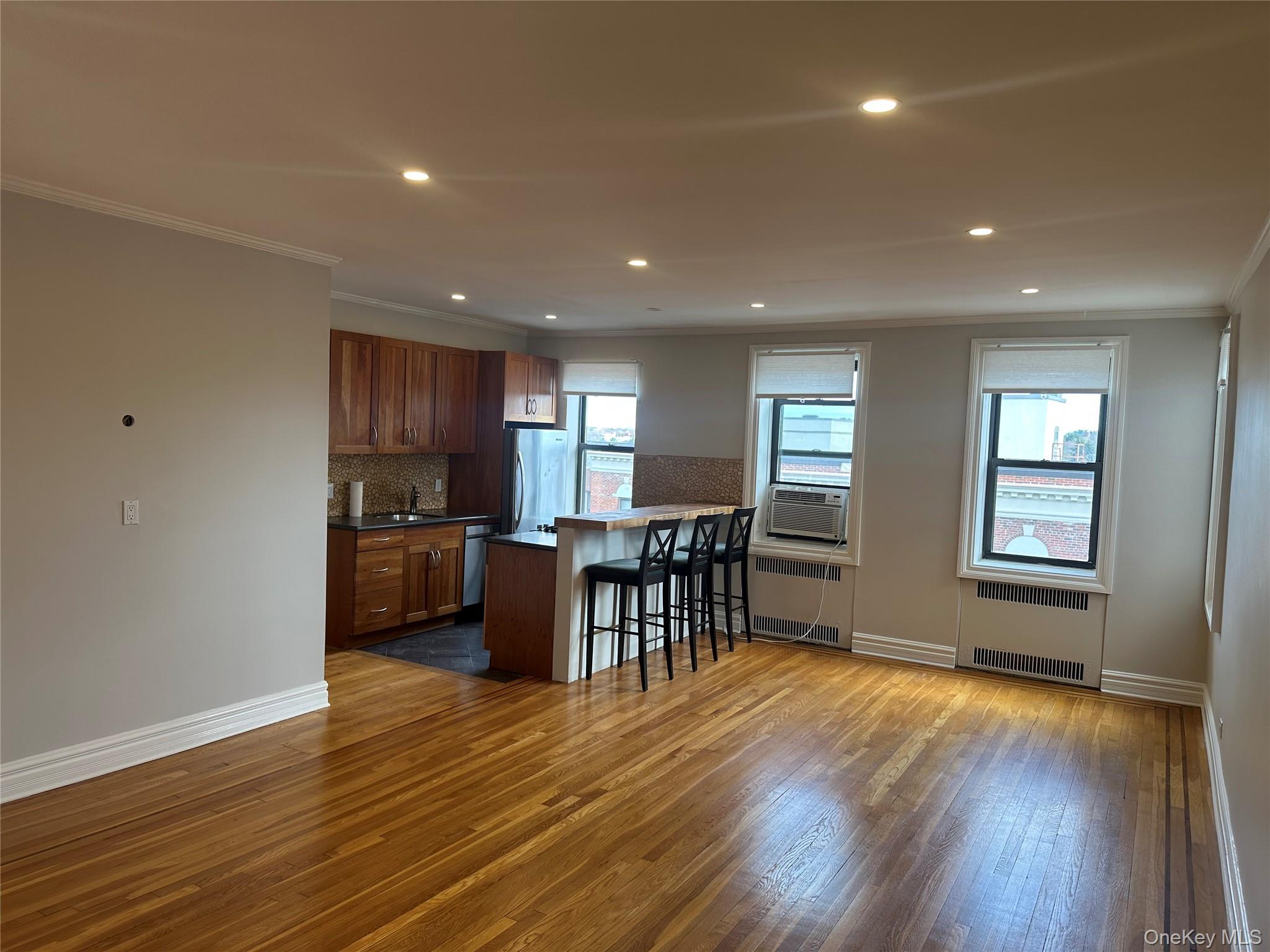 Photo 4 of this property