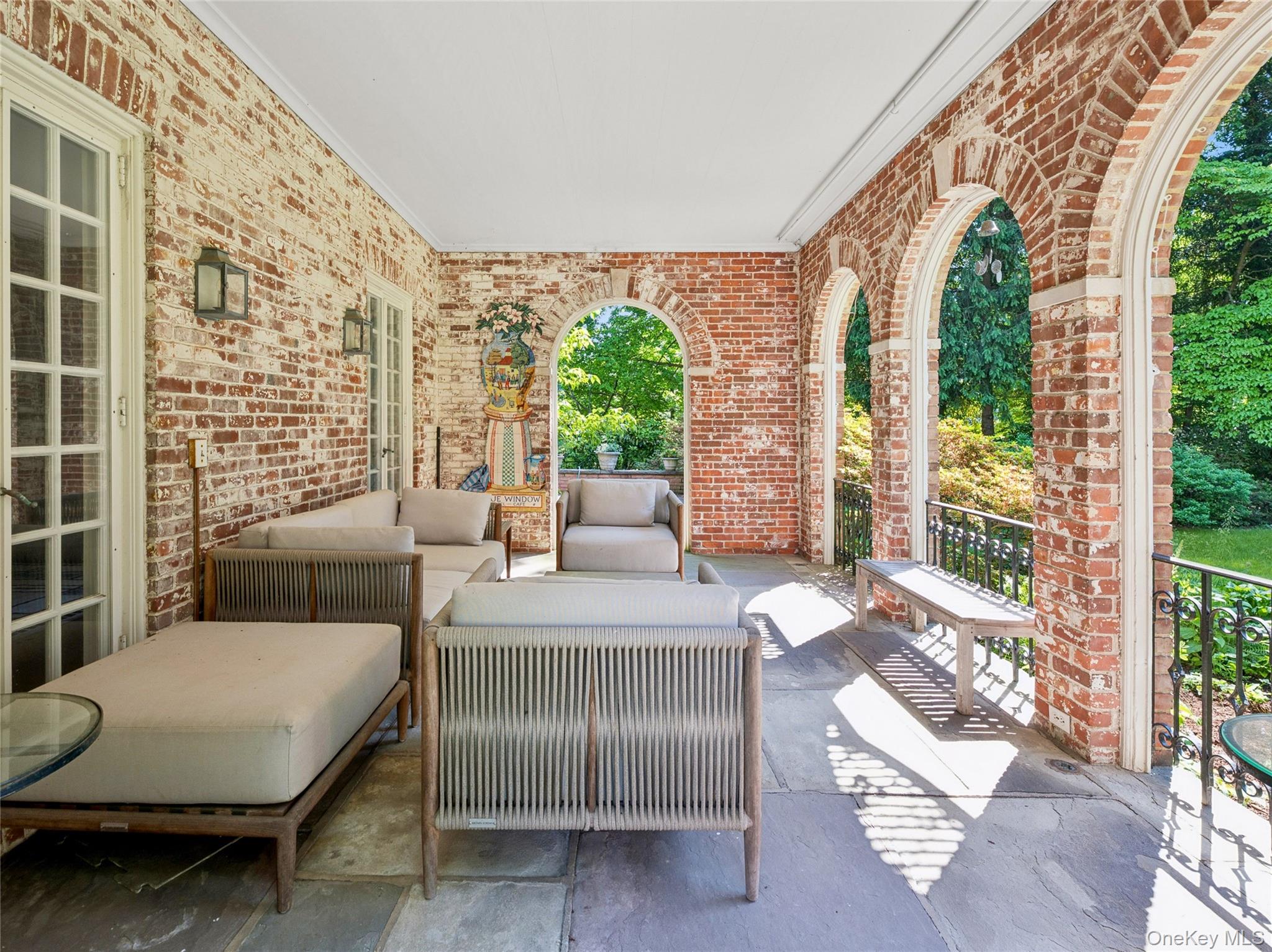 Photo 4 of this property