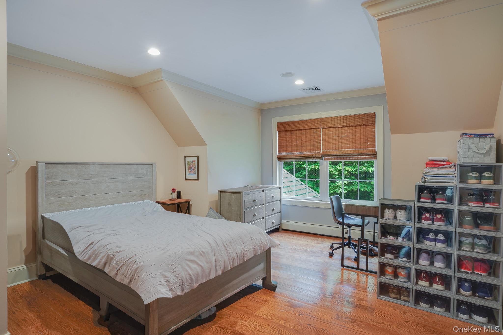 Photo 31 of this property