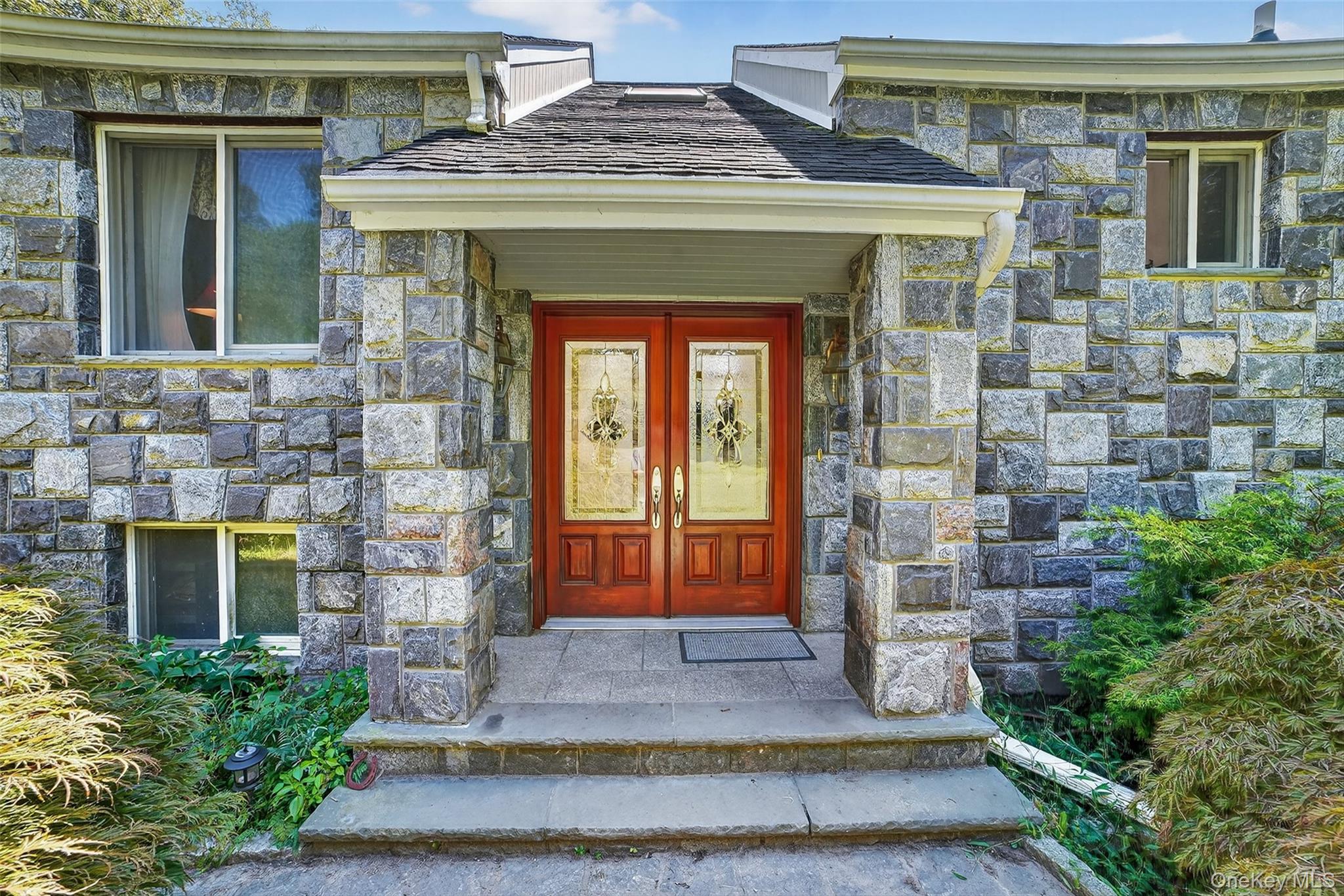 Photo 4 of this property
