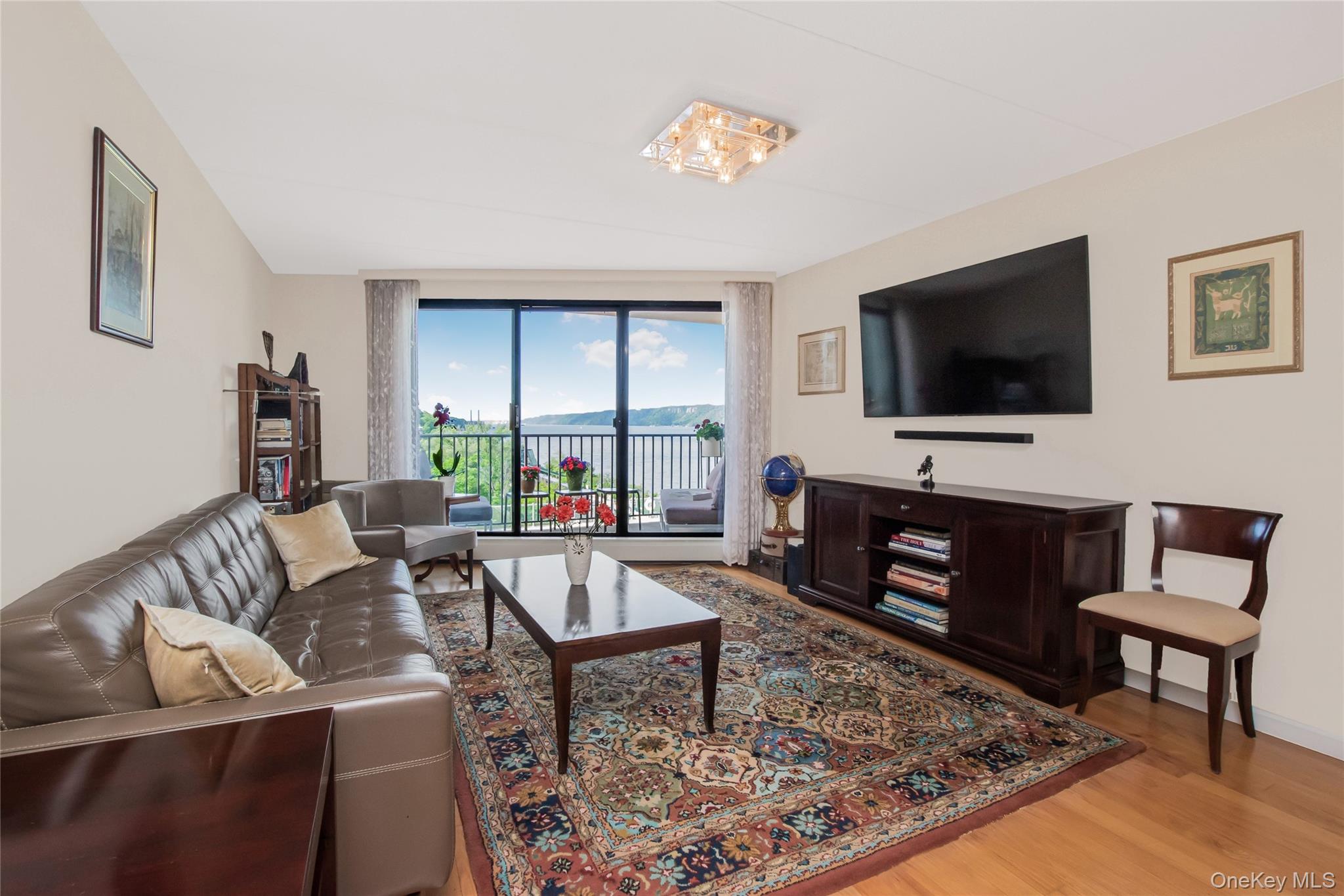 Rare opportunity to own a sprawling combined 1-bedroom and studio resi...