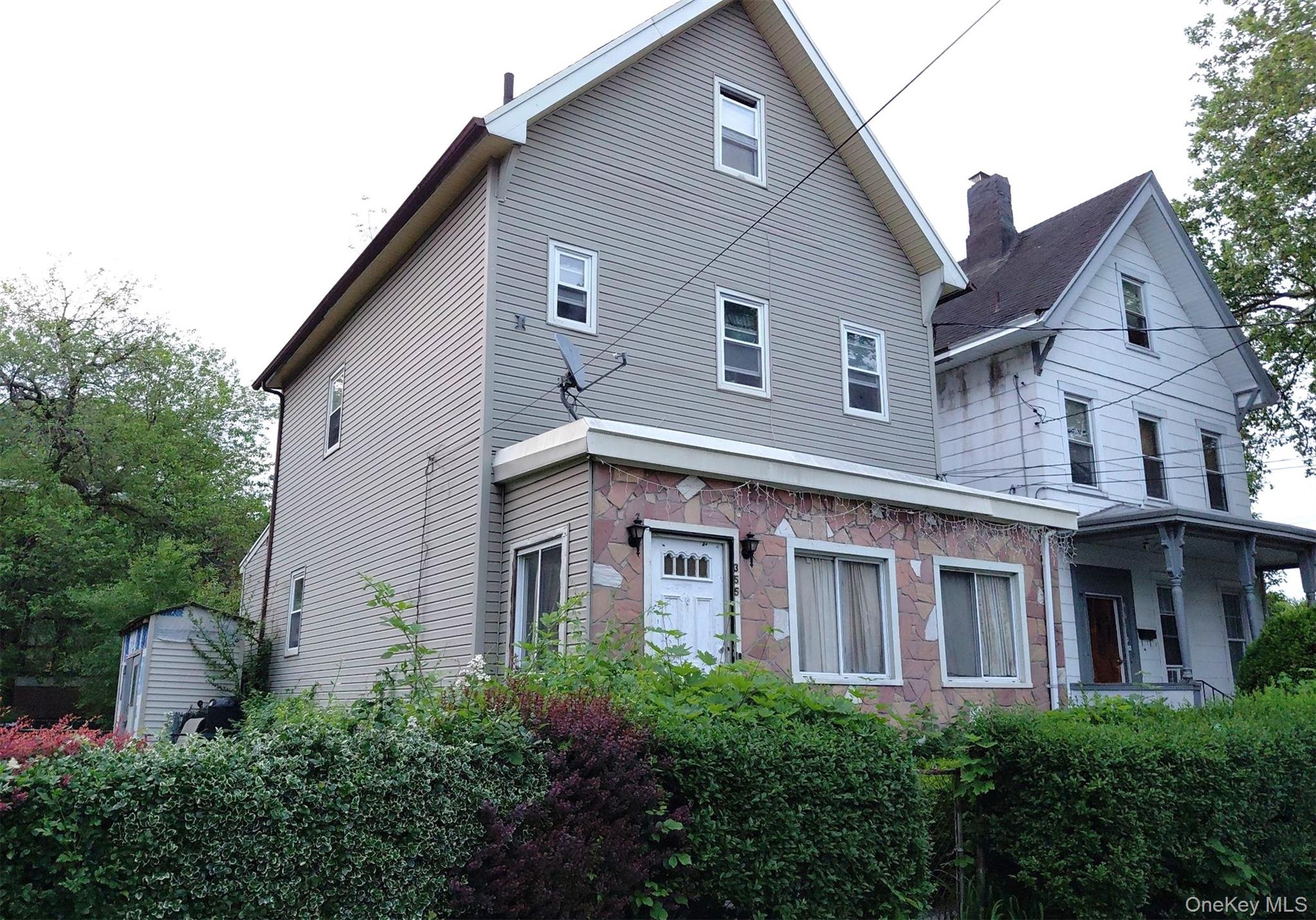 Photo 3 of this property