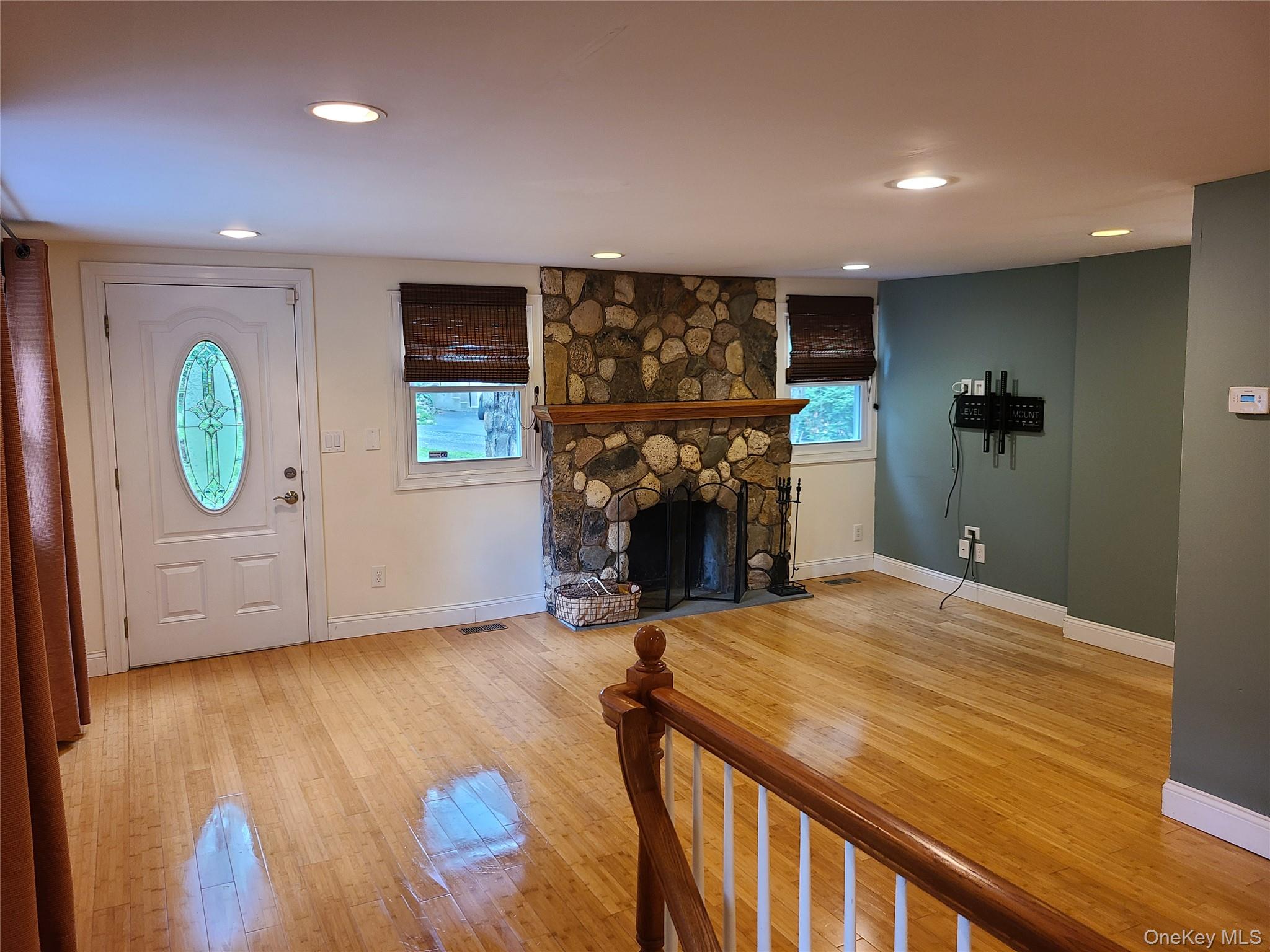 Photo 4 of this property