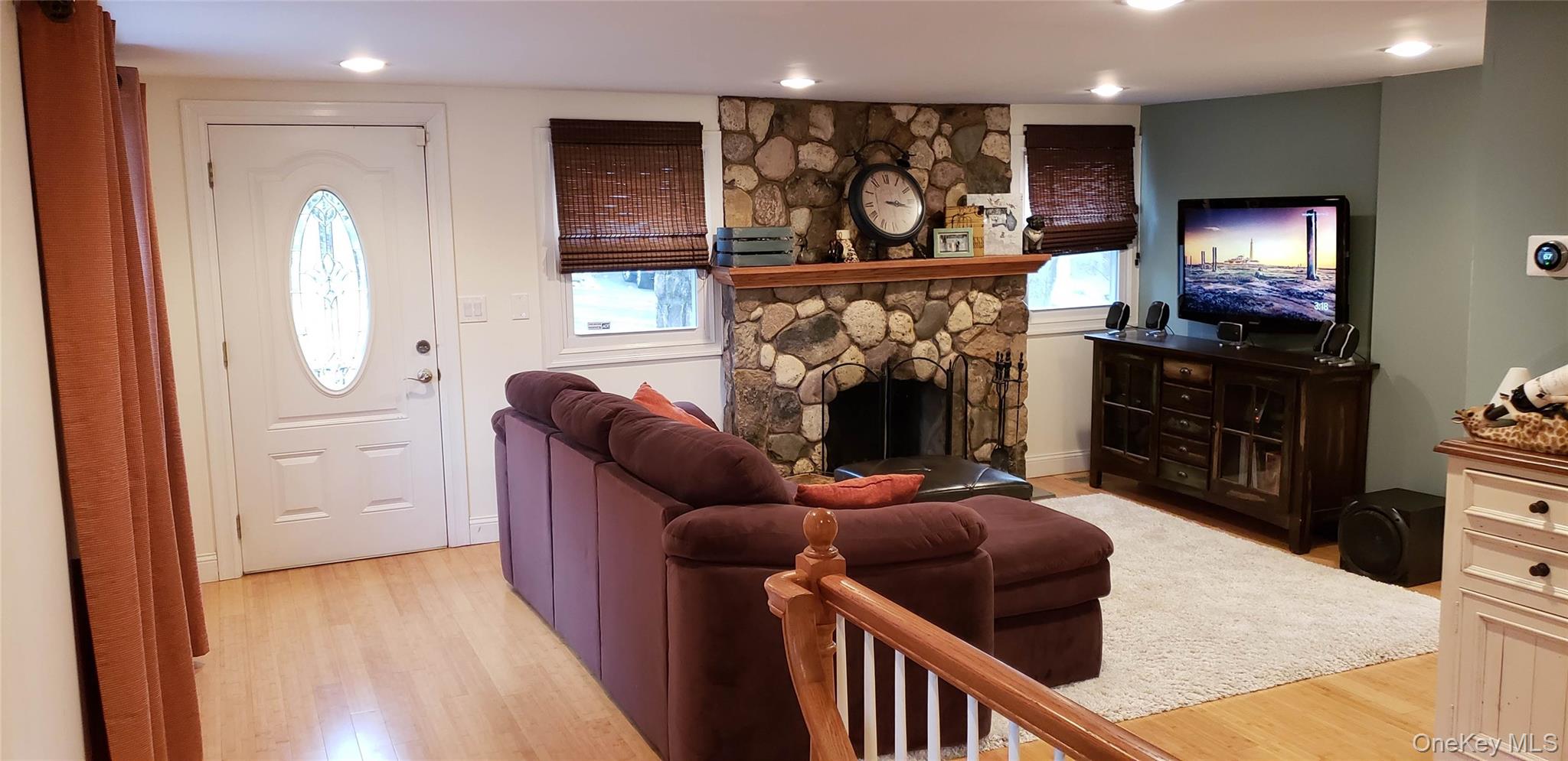 Photo 3 of this property