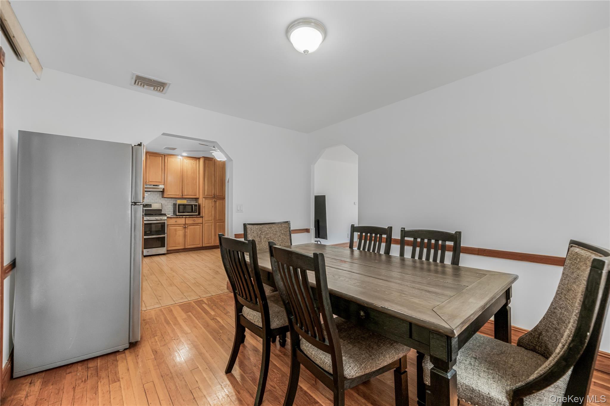 Photo 6 of this property