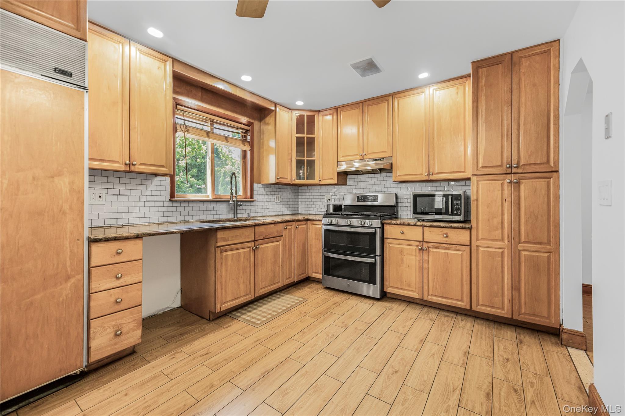 Photo 7 of this property