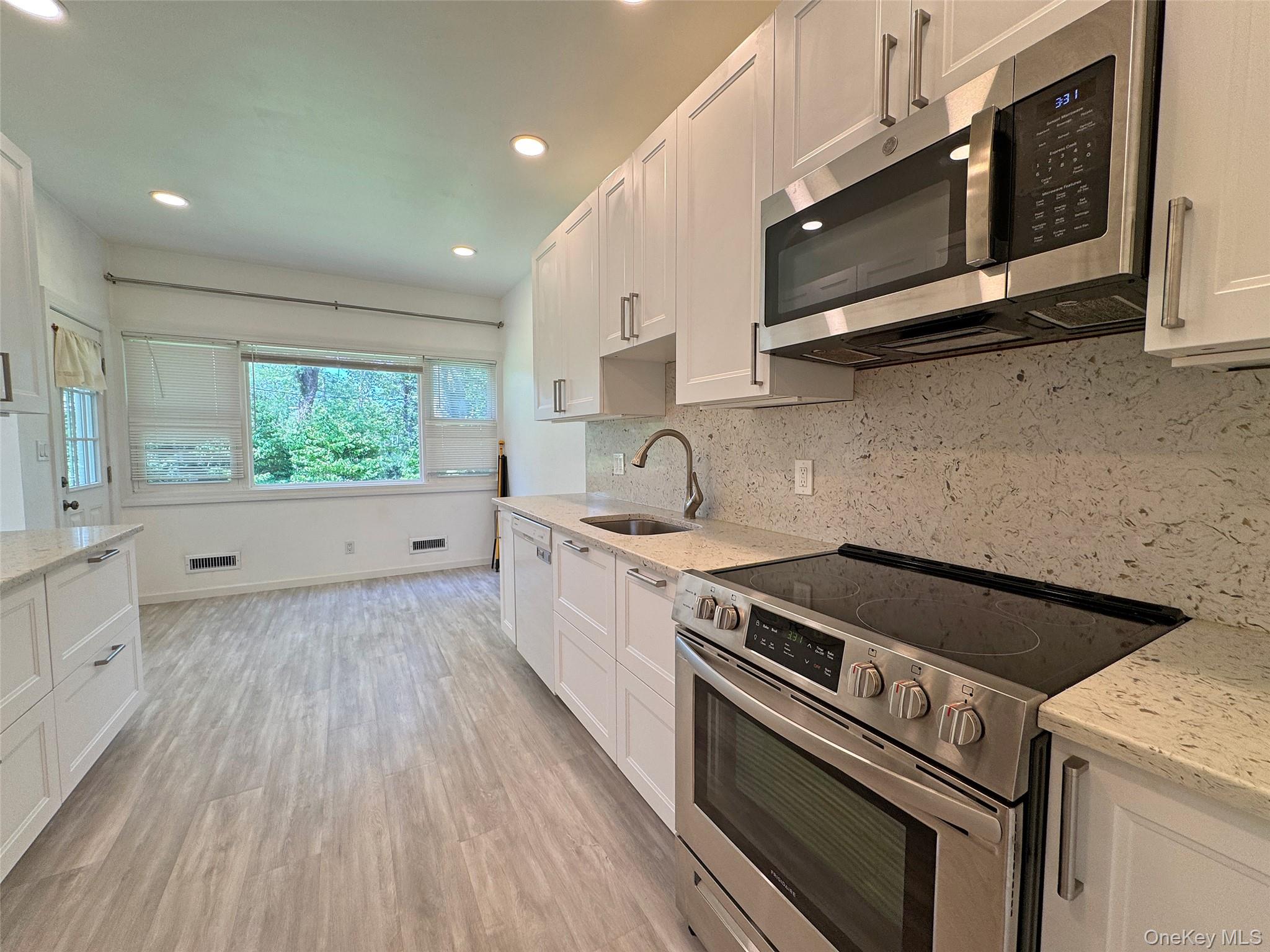 Photo 6 of this property