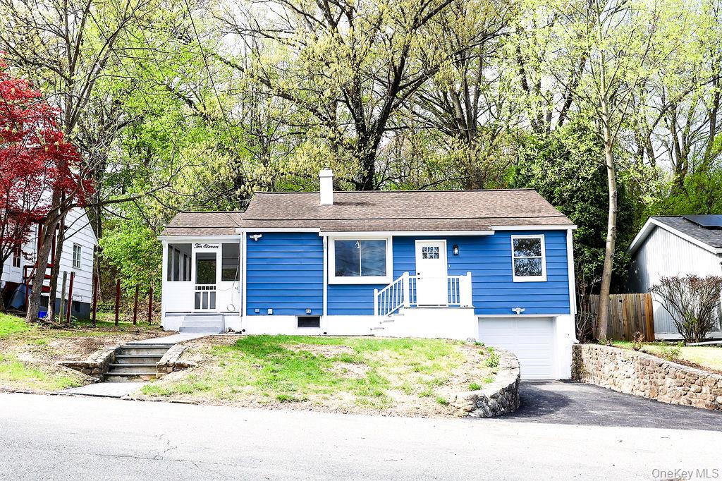 Welcome to 1011 Parkway Place, a beautifully renovated single-family h...