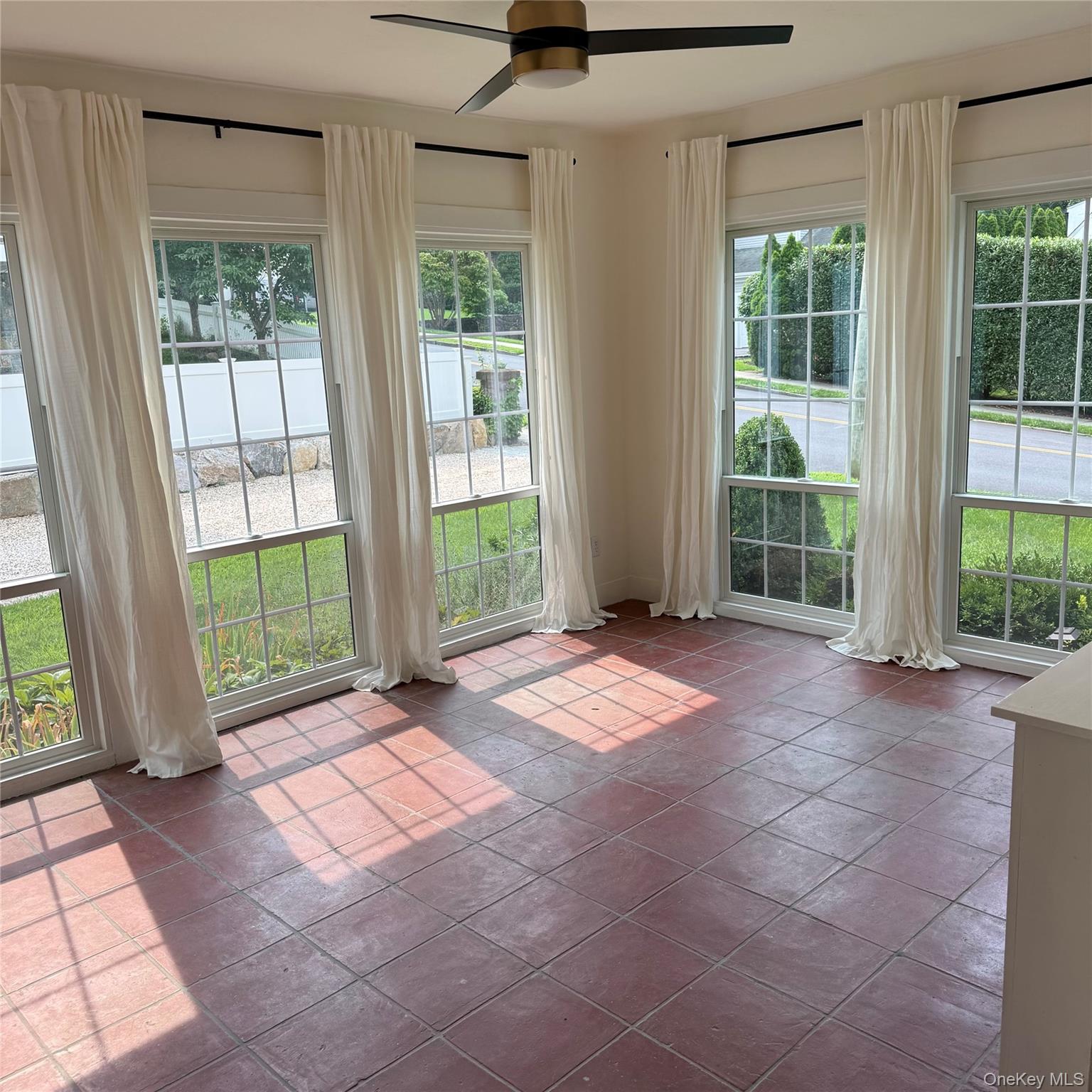Photo 3 of this property