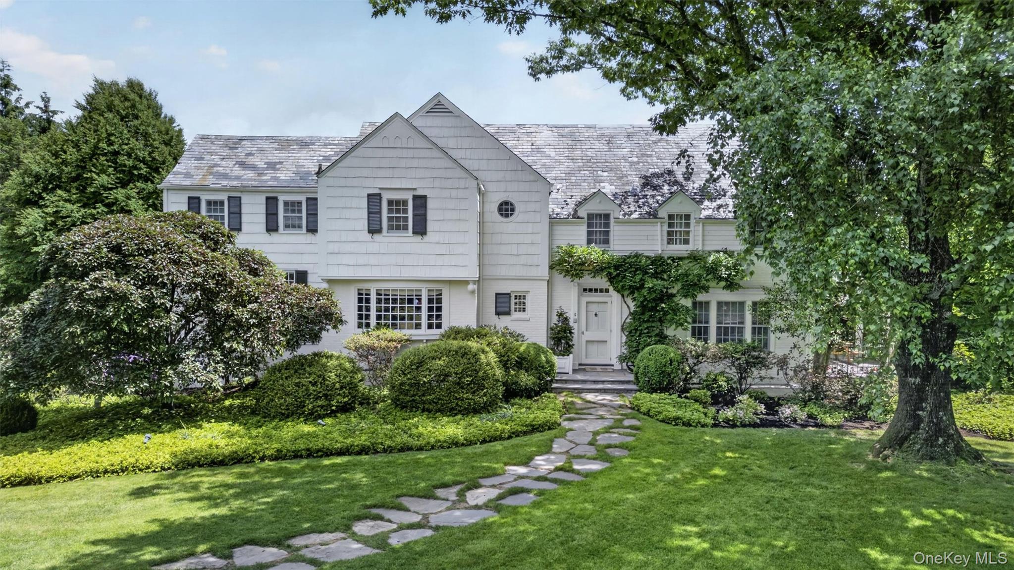First time on the market since being built in 1947, 6 Hillair Circle i...