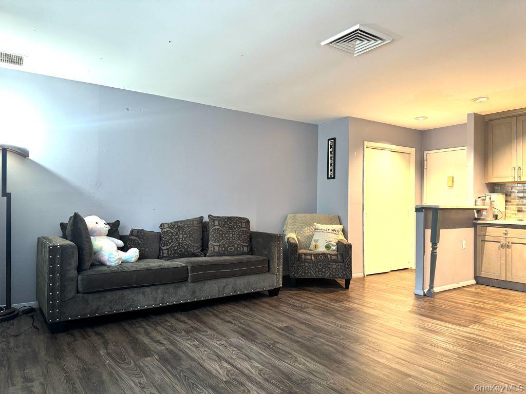 Photo 6 of this property