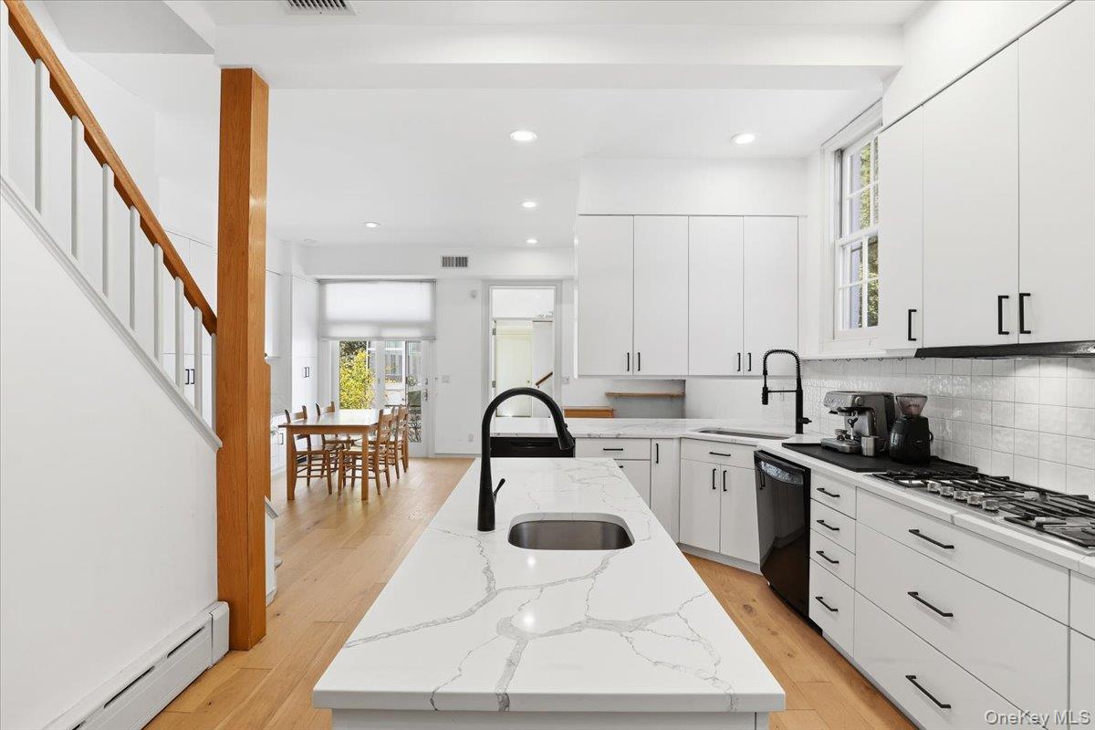 Photo 7 of this property