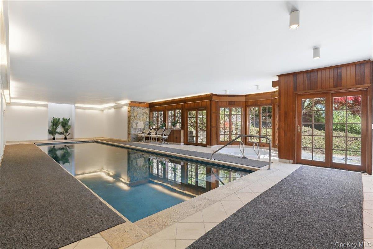 Photo 4 of this property