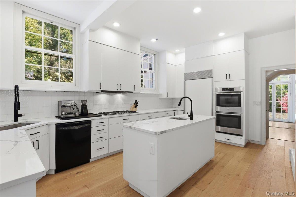 Photo 6 of this property
