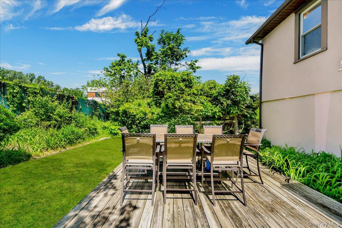 Photo 6 of this property
