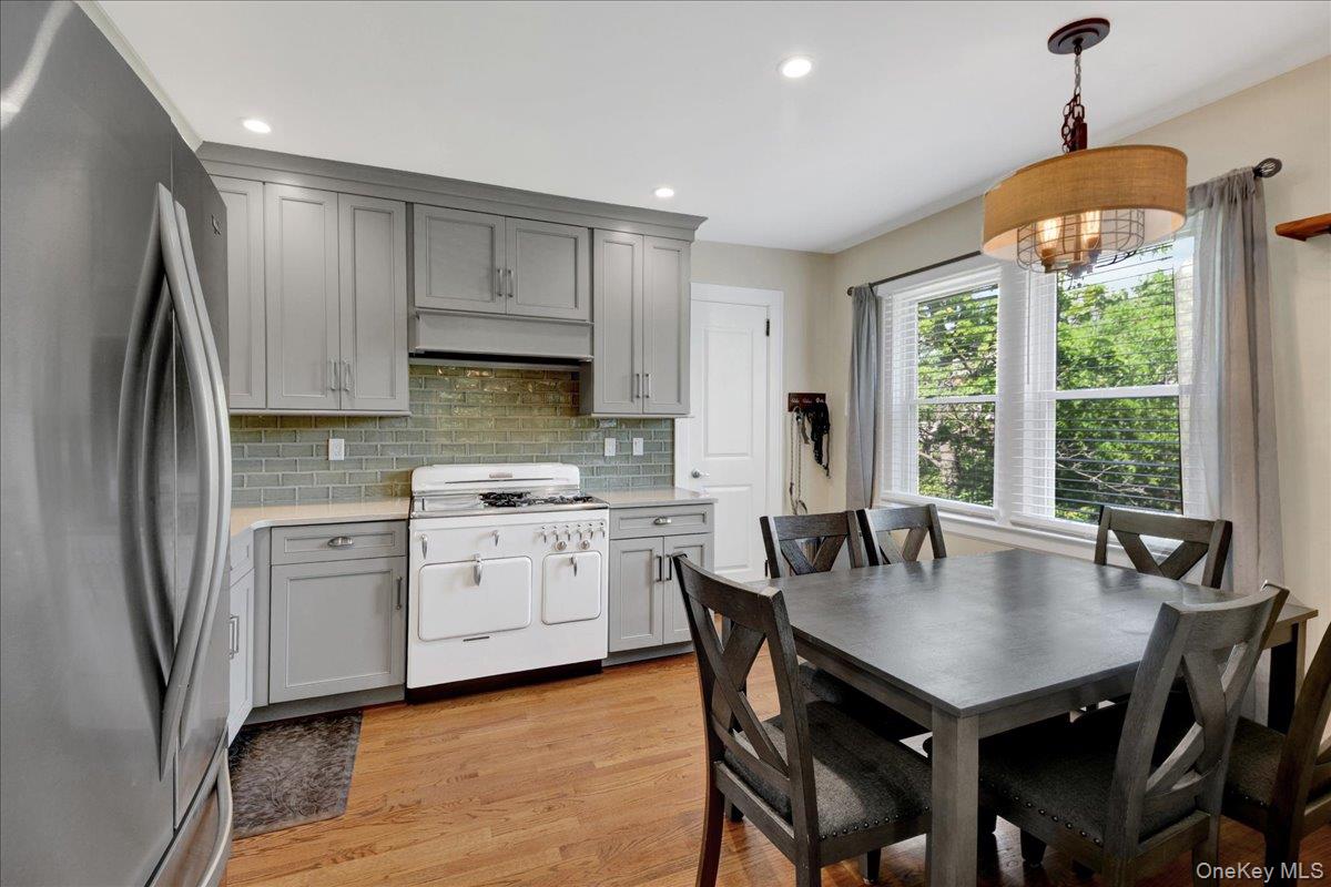 Photo 8 of this property