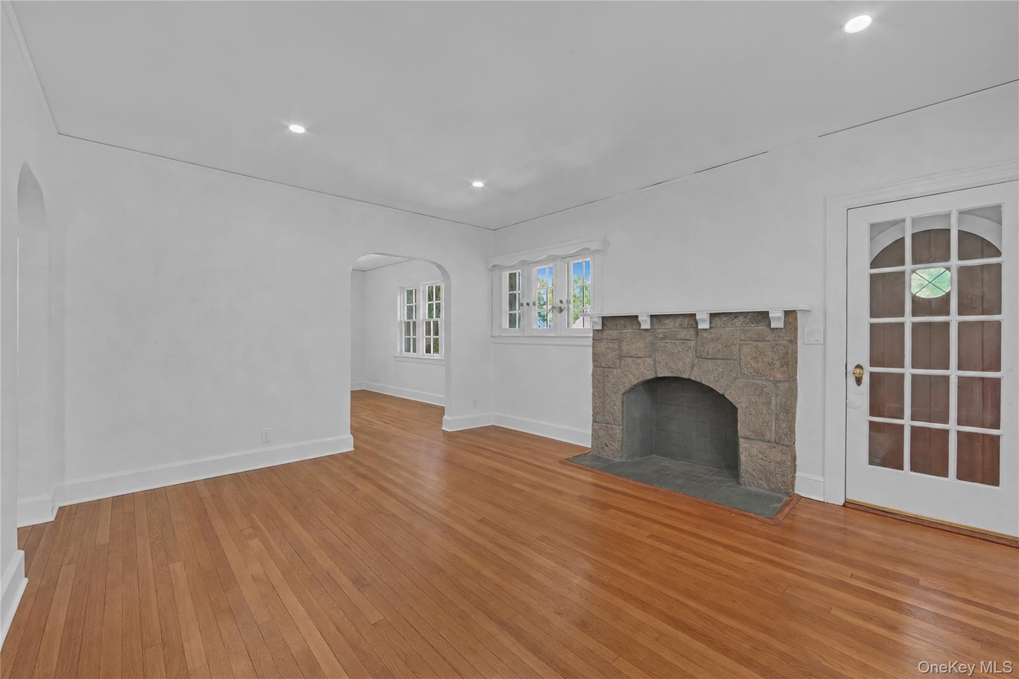 Photo 4 of this property