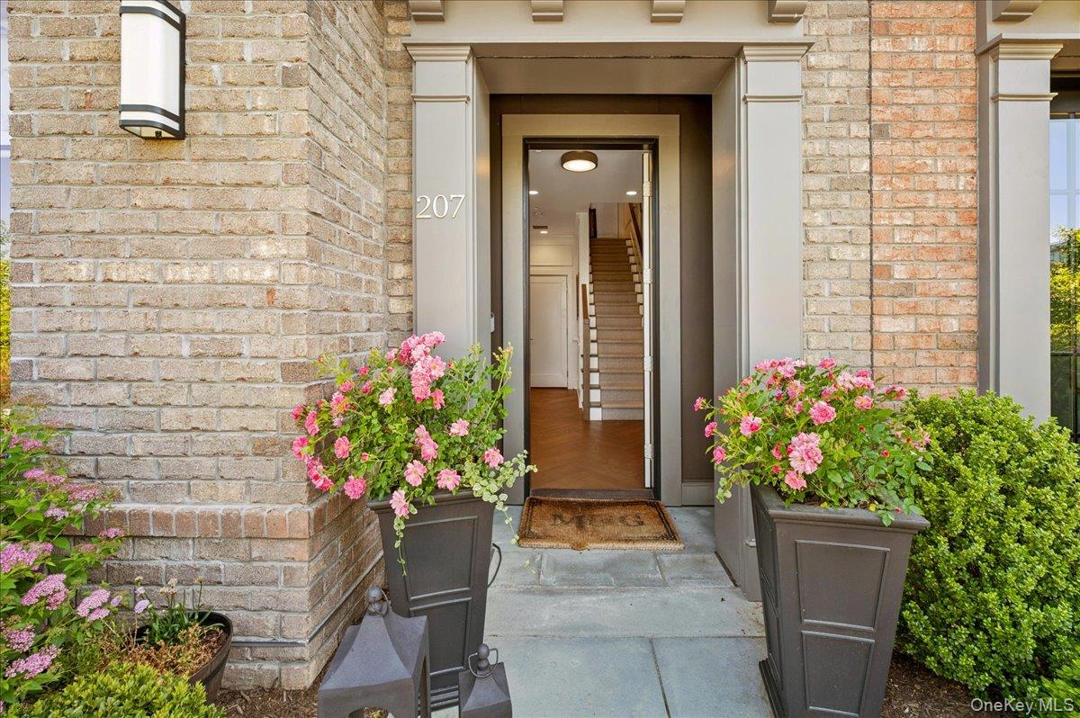 Experience the pinnacle of waterfront living in this extraordinary Par...