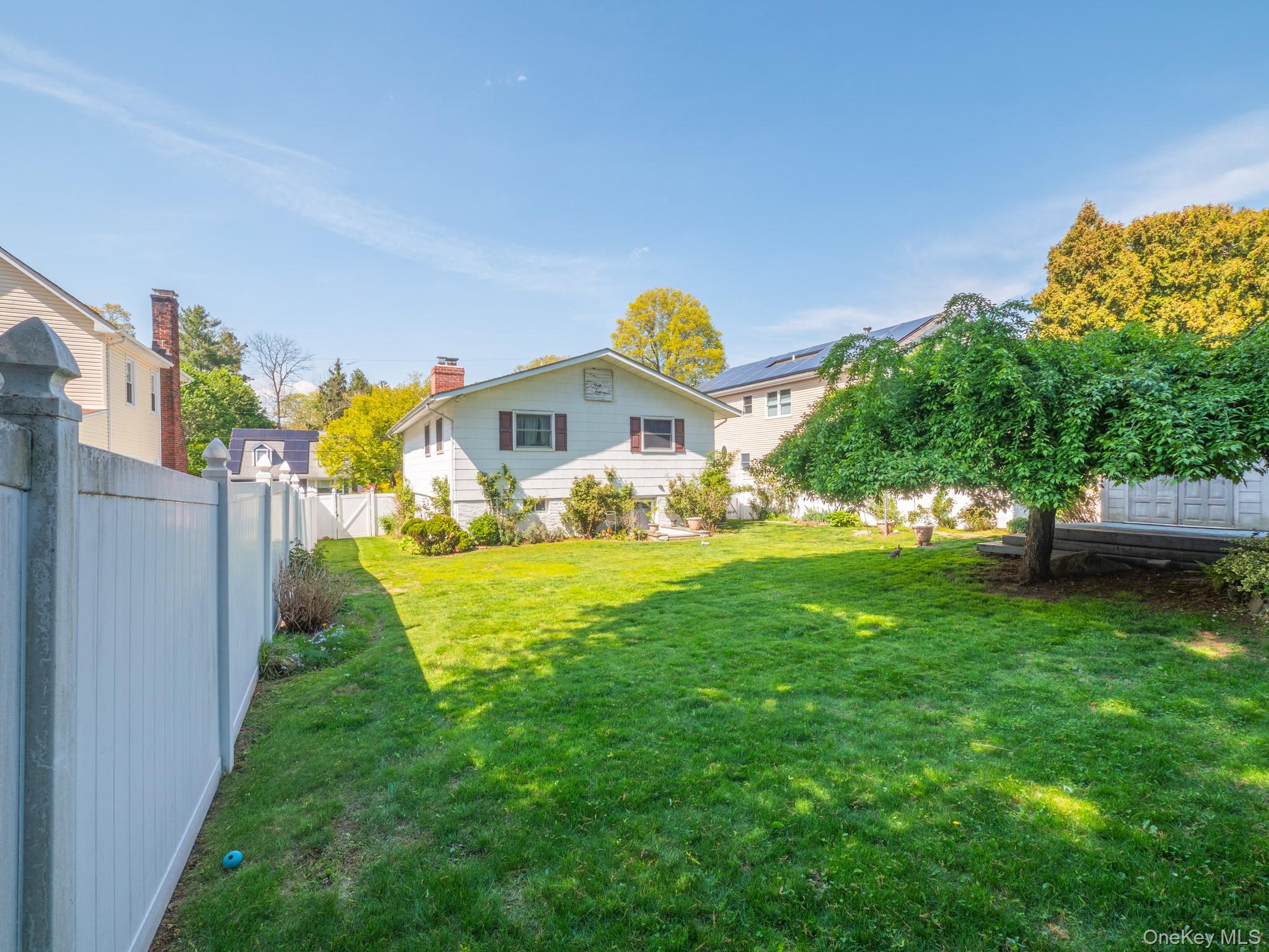 Photo 4 of this property