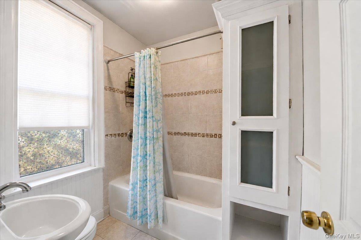 Photo 6 of this property