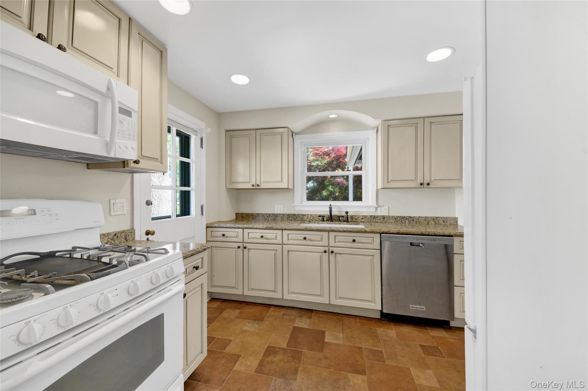 Photo 7 of this property