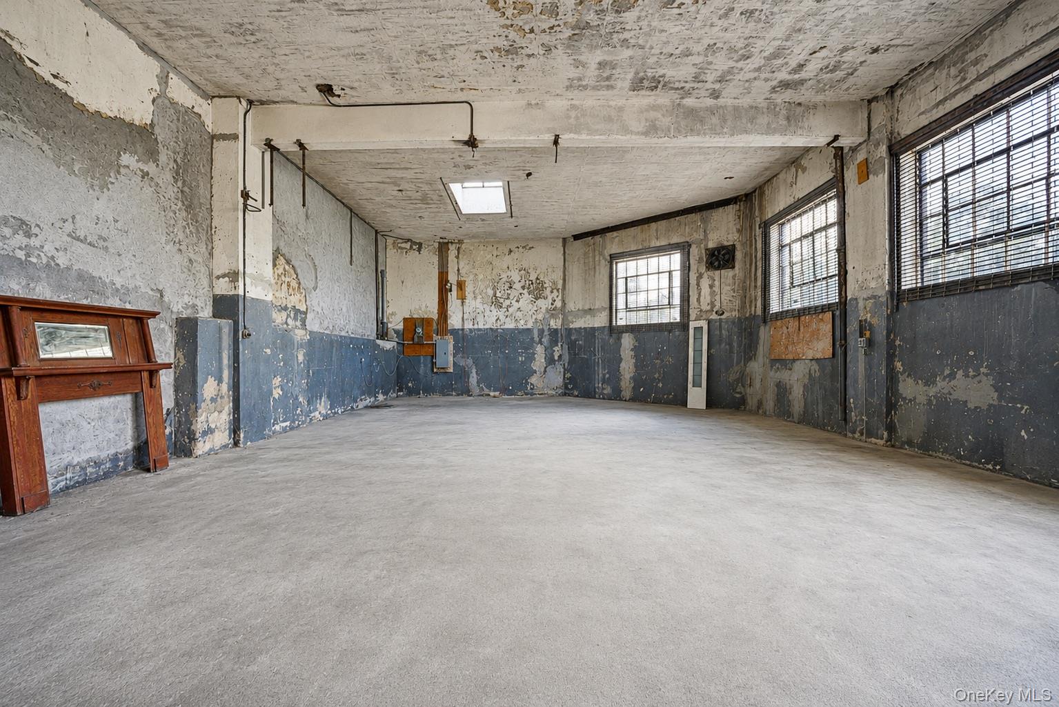 Photo 4 of this property