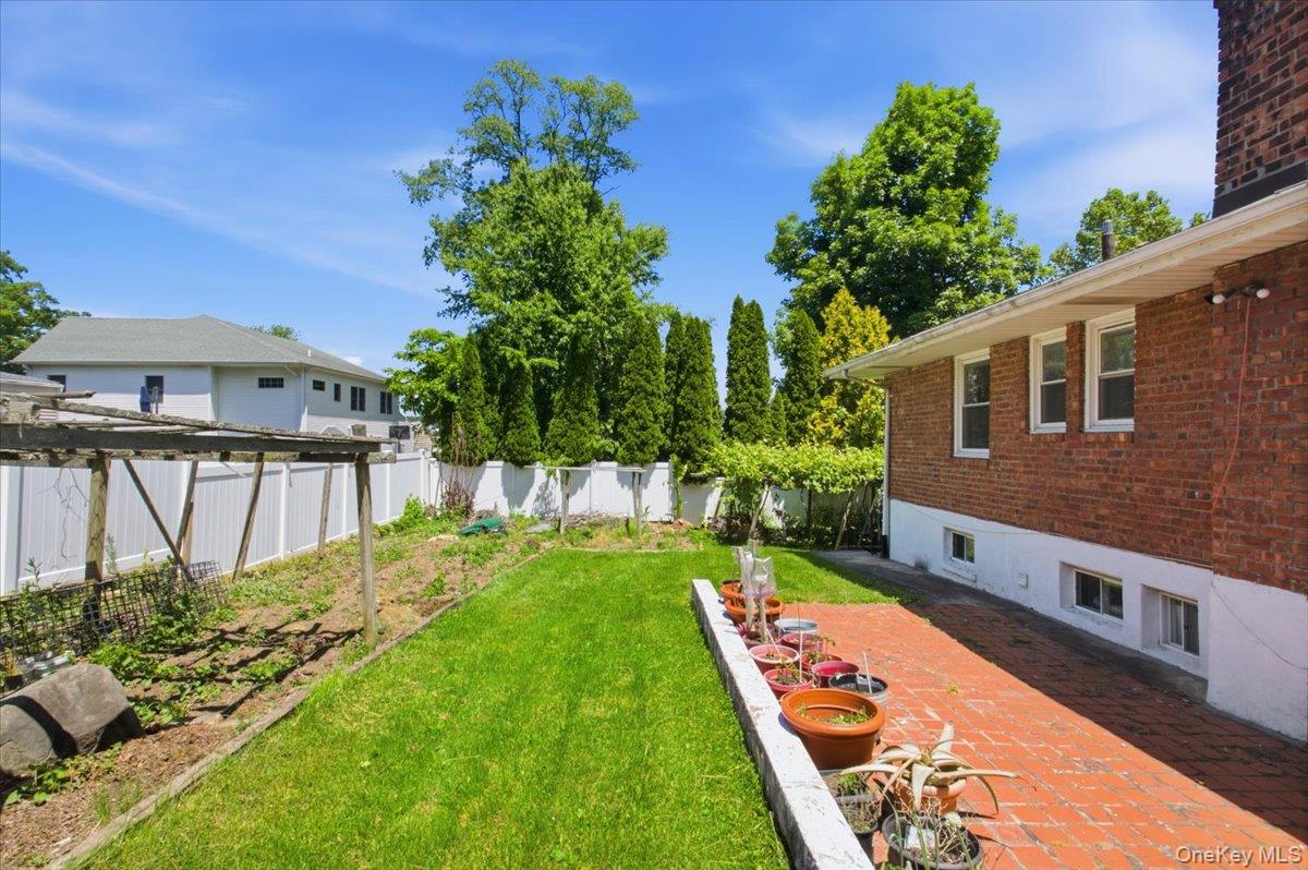 Photo 18 of this property
