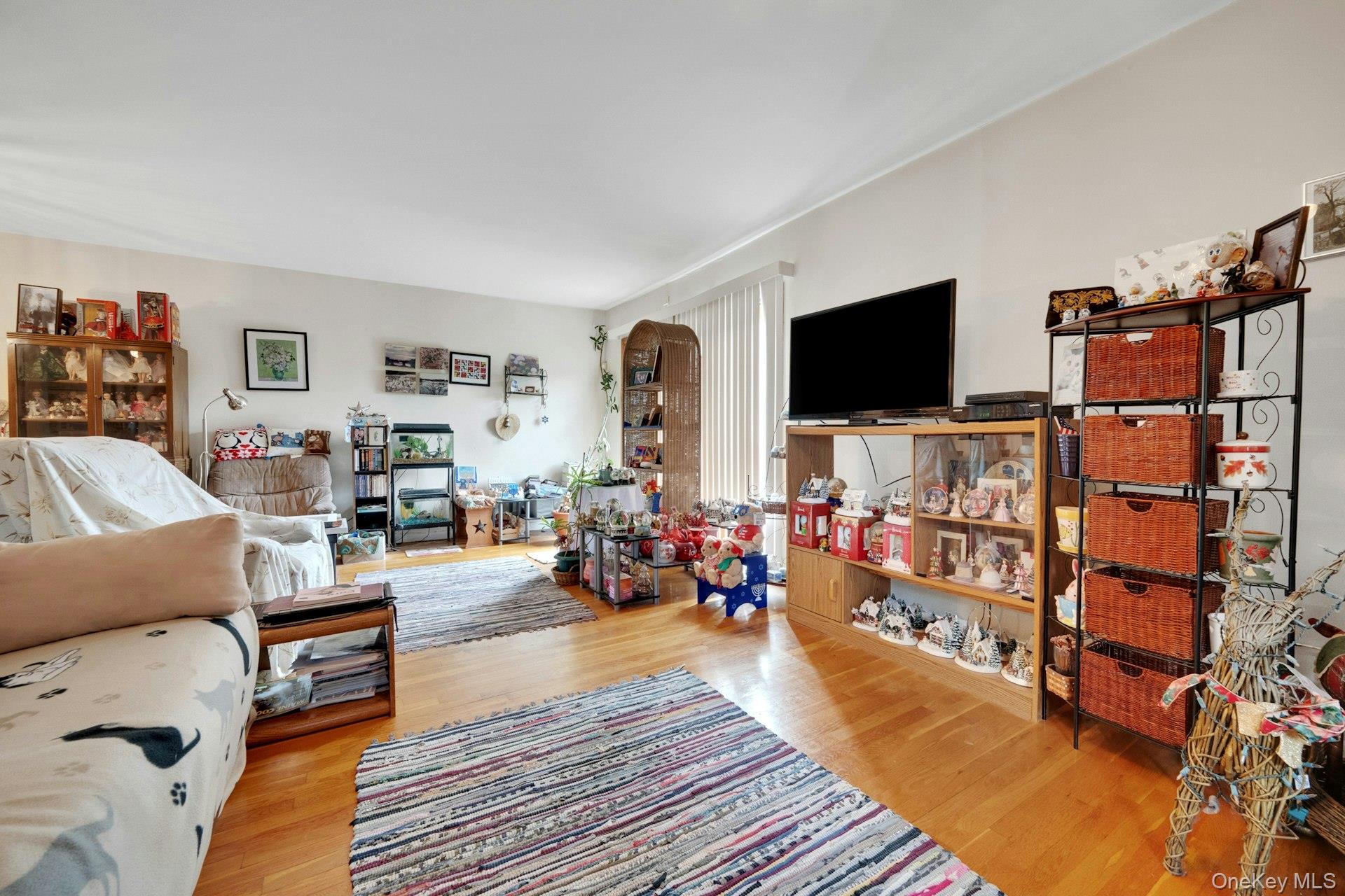Photo 4 of this property
