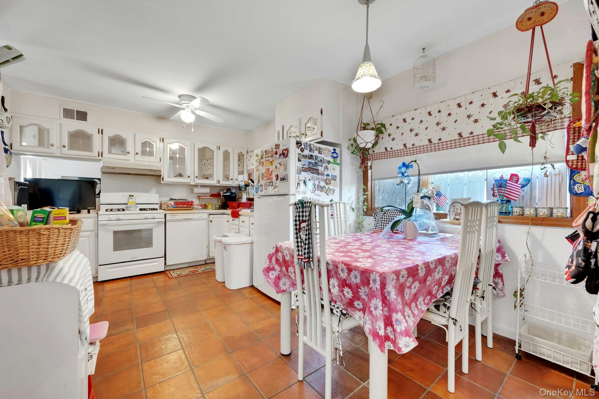 Photo 7 of this property