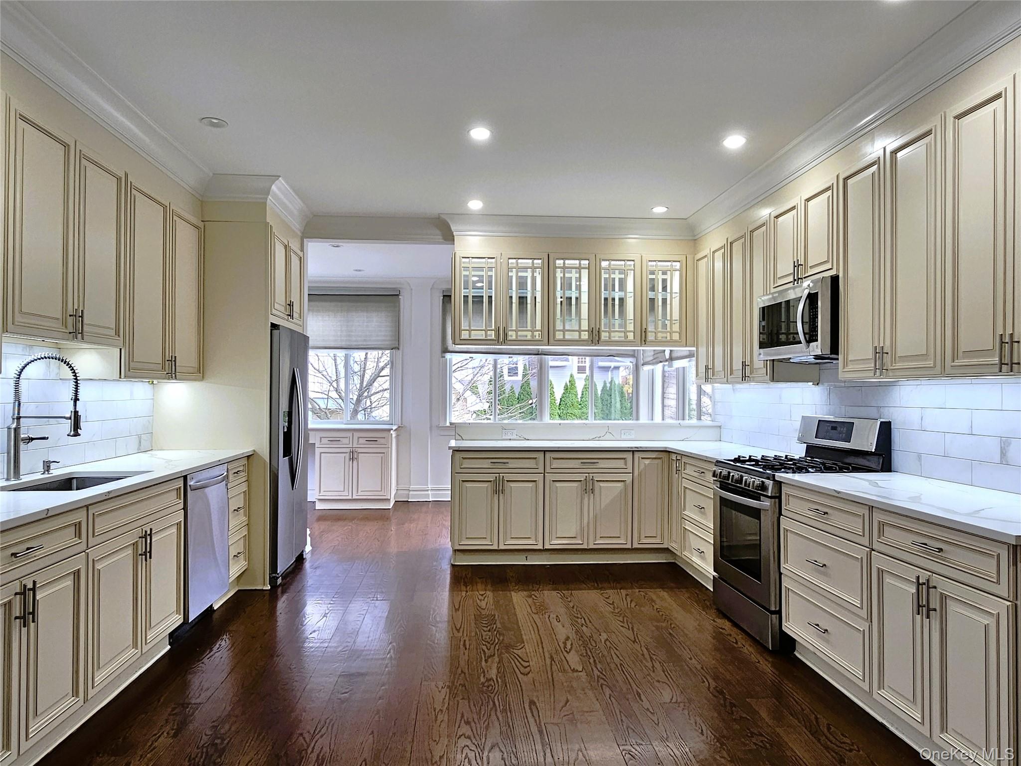 Photo 7 of this property