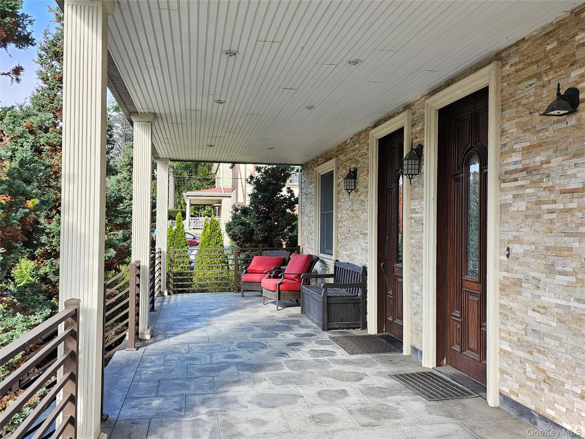 Photo 4 of this property