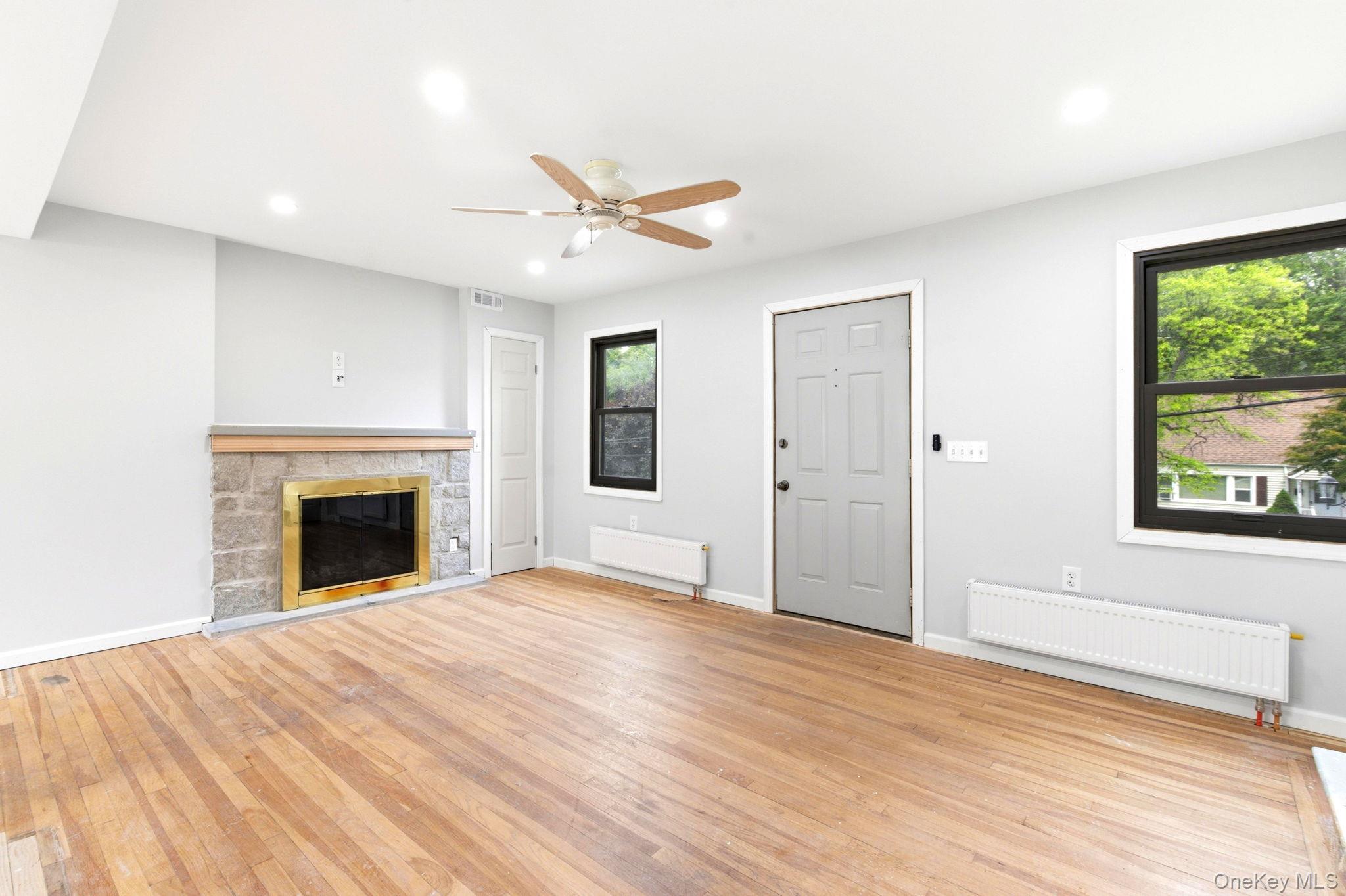 Photo 4 of this property