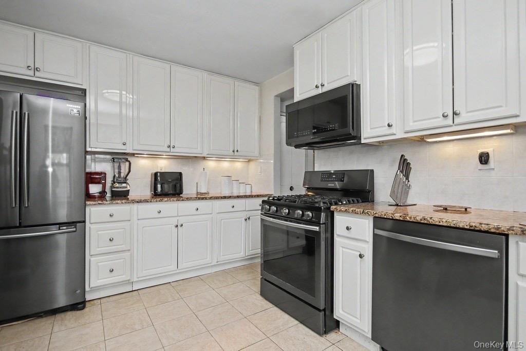 Photo 6 of this property