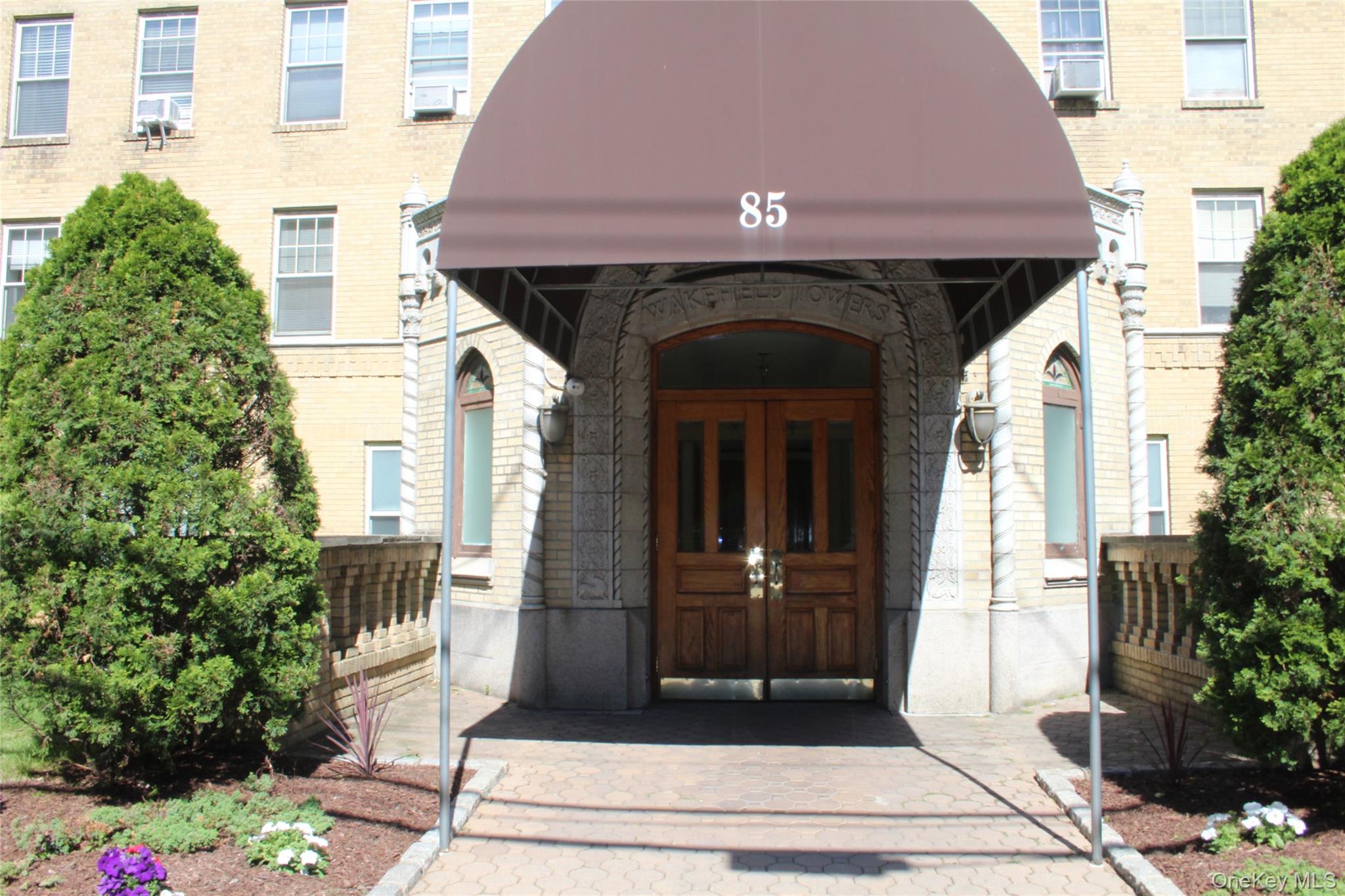 WANT TO PURCHASE A ONE-BEDROOM UNIT THAT HAS PLENTY OF SPACE AND ASTON...